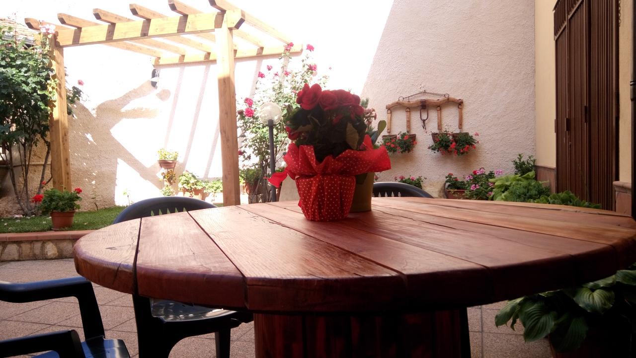 B&B A Casa Di Nonna Massa d'Albe ภายนอก รูปภาพ