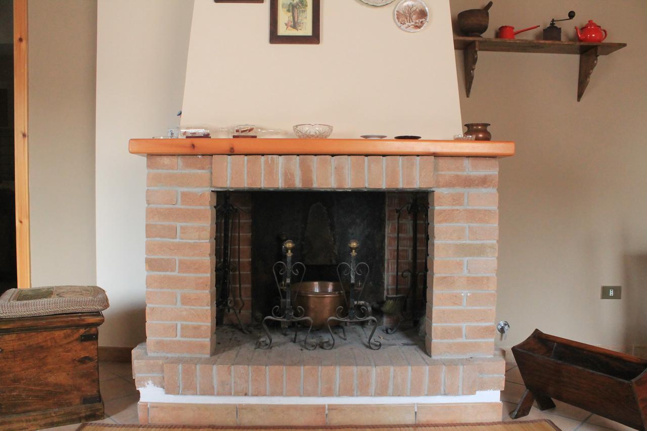 B&B A Casa Di Nonna Massa d'Albe ภายนอก รูปภาพ