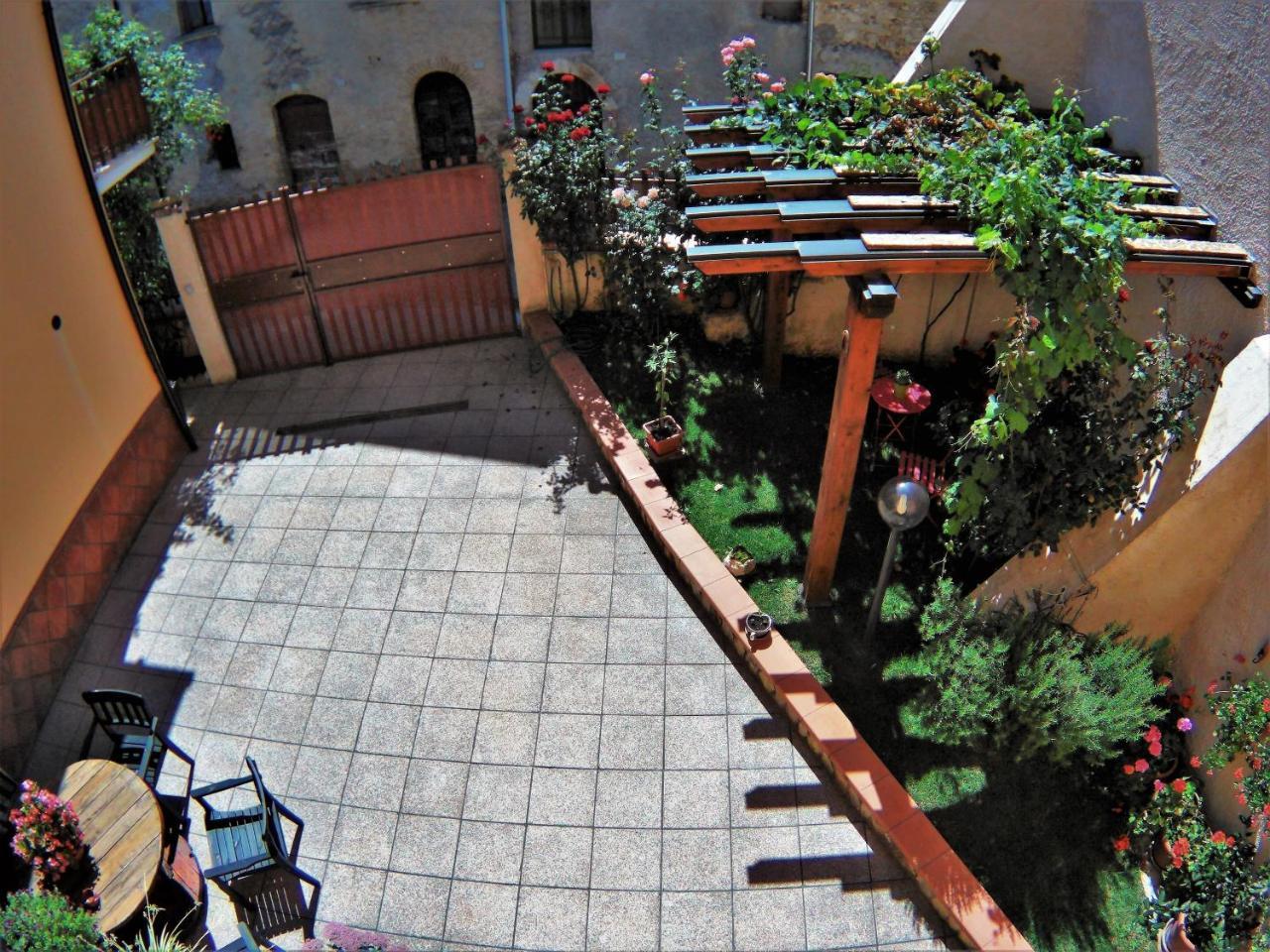 B&B A Casa Di Nonna Massa d'Albe ภายนอก รูปภาพ