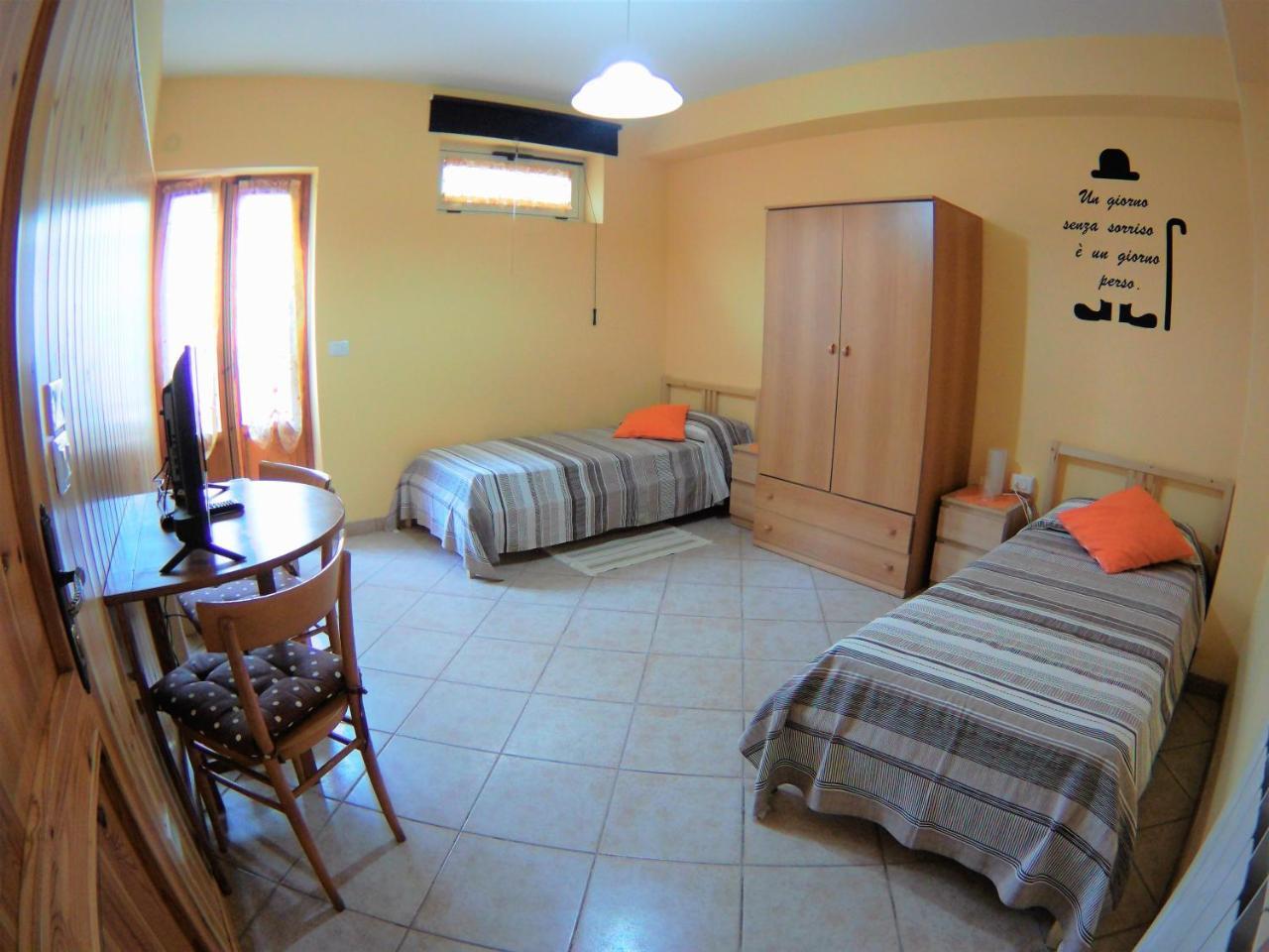 B&B A Casa Di Nonna Massa d'Albe ภายนอก รูปภาพ