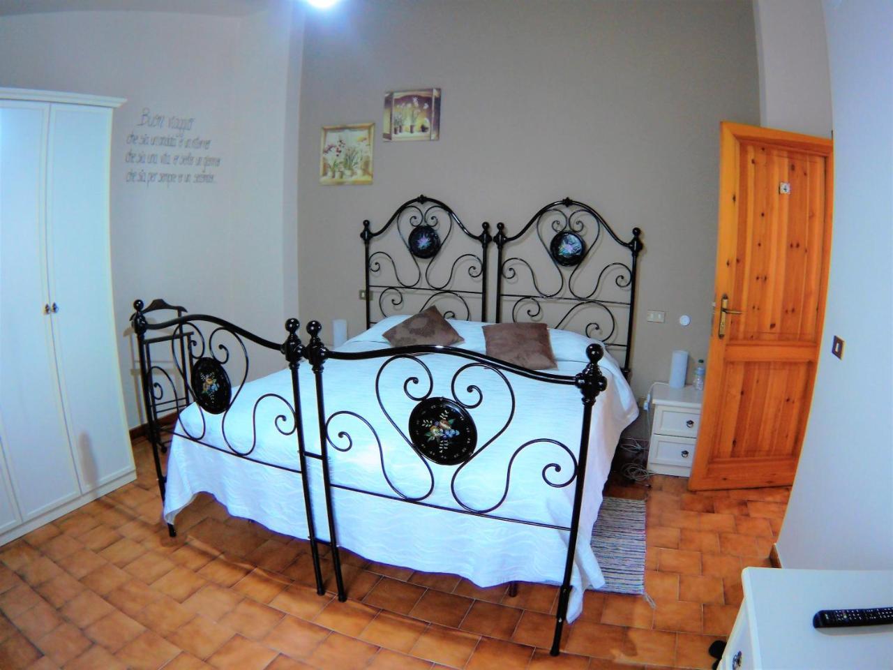 B&B A Casa Di Nonna Massa d'Albe ภายนอก รูปภาพ